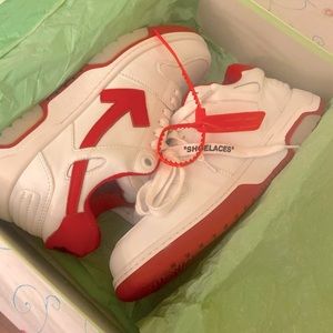 Offwhite Red Arrow " Out Of Office "Size 42 (9 US)